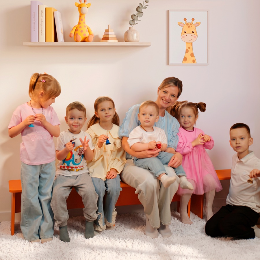 Ребёнок на занятии в шУМелках